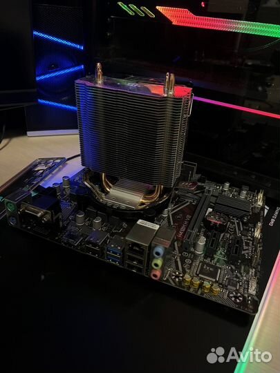 Материнская плата с процессором i3 10105