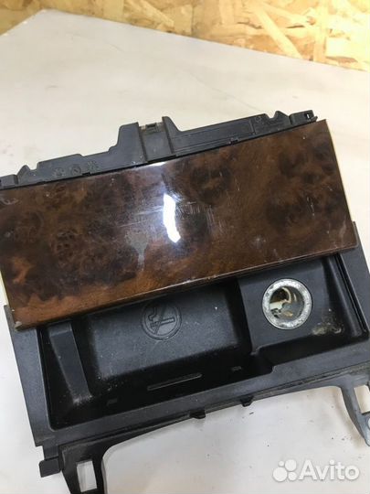 Пепельница передняя Mercedes-Benz C-Class W204