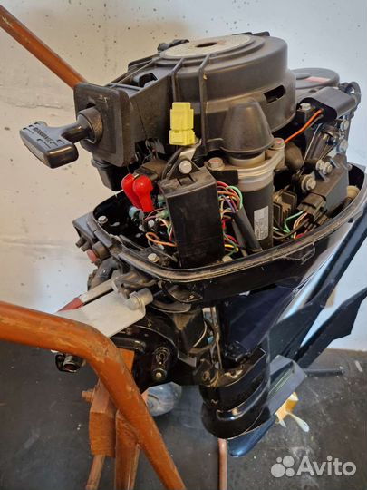 Nissan Marin 9.8 L