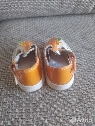 Сандалии для девочки