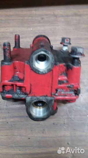 Клапан ускорительный Mercedes Benz Actros MP1