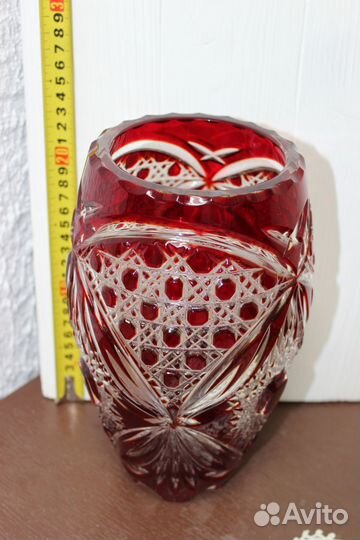 Ваза для цветов хрустальная