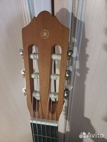 Классическая гитара yamaha c40m