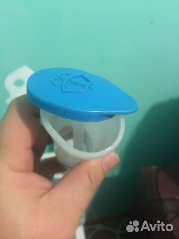 Крышка на бочек омывателя Хонда фит