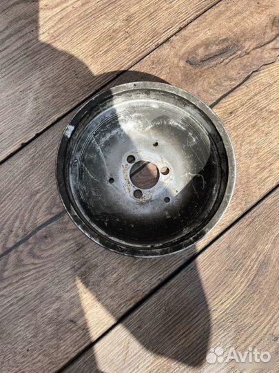 Шкив помпы Audi A8 D3 3.2 2007