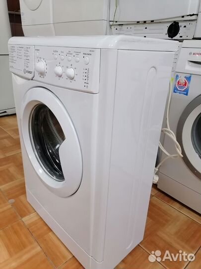 Стиральная машина Indesit 4kg узкая с гарантией