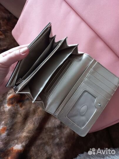 Кошелек Guess