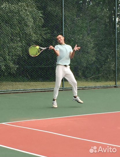Тренер по большому теннису