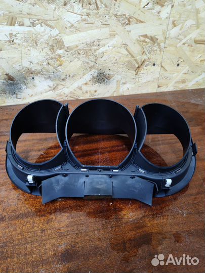 Рамка щитка приборов Сузуки Гранд Витара 2