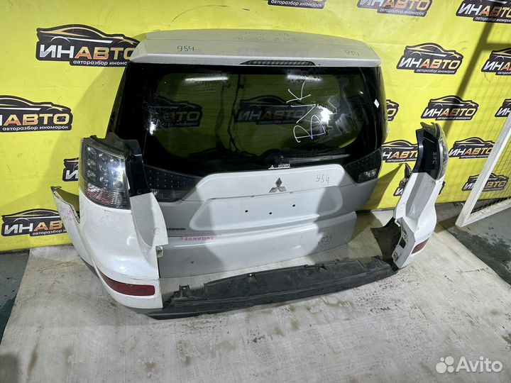 Задняя часть митсубиси аутлендер иксэль