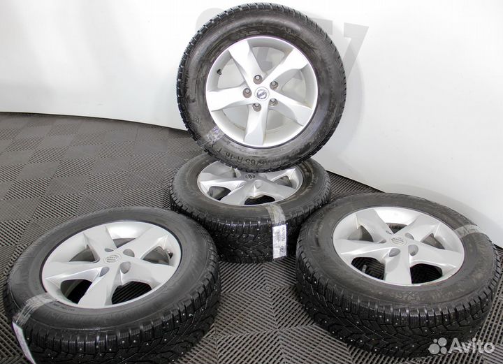 Колеса Nissan original Gislaved 215/65R16 зима