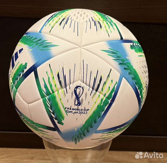 Футбольный мяч adidas