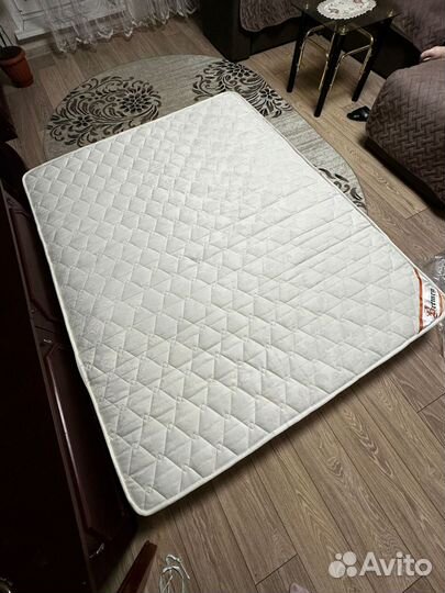 Матрас 160х200 бу