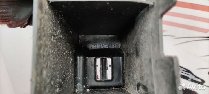 Абсорбер переднего бампера Renault Kaptur