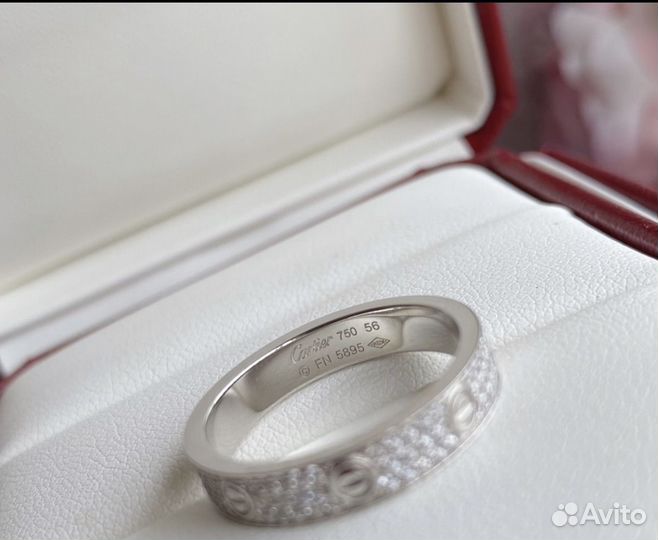 Cartier кольцо love