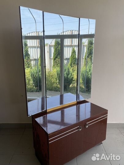 Трельяж с зеркалами