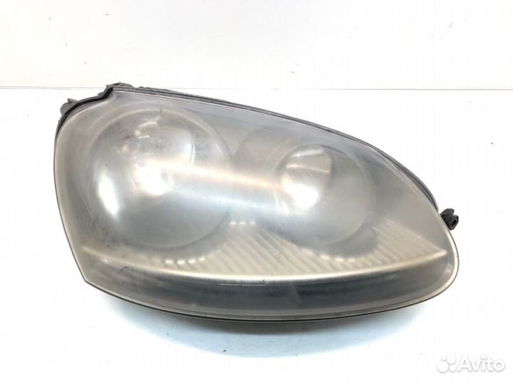 Фара правая Volkswagen Golf 5 1.9 TDI 2004