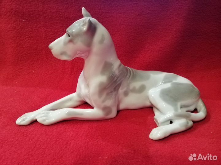Советская фарфоровая статуэтка. Дог. лфз