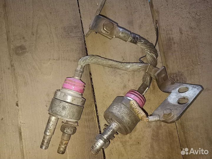 Тиристор тл4-250-10