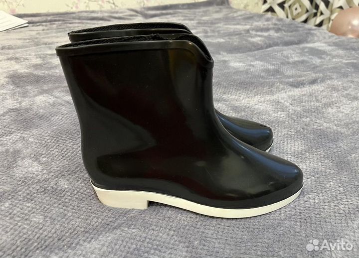 Резиновые сапоги короткие