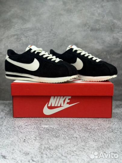 Кроссовки Nike cortez