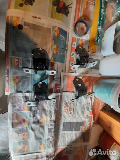 Петли двери mazda demio de3fs