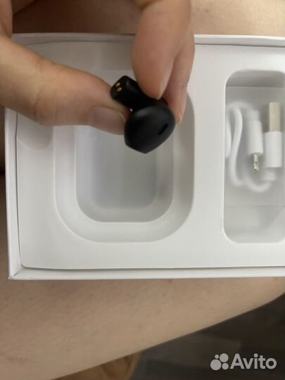 Беспроводные наушники с зарядкой для айфона