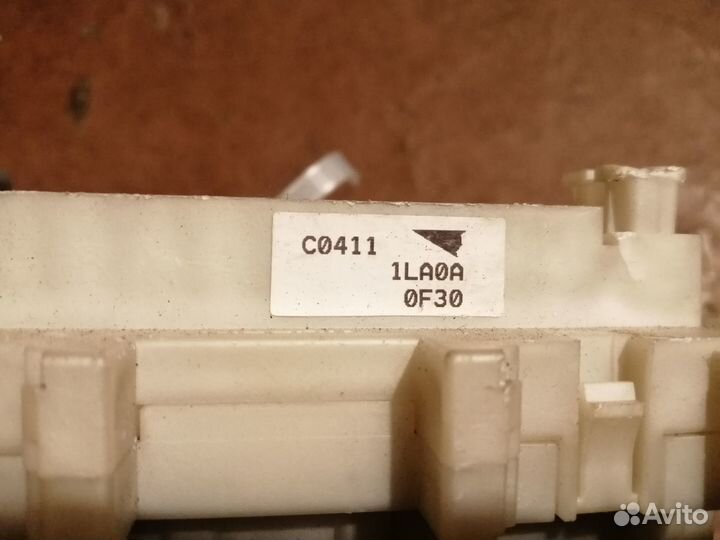 Блок предохранителей Infiniti Qx56 2010-2018