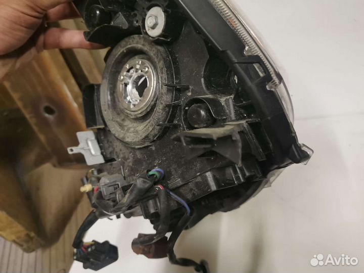 Фара mitsubishi outlander xl
