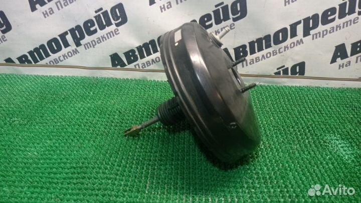 Вакумный усилитель тормозов Toyota Ipsum ACM26