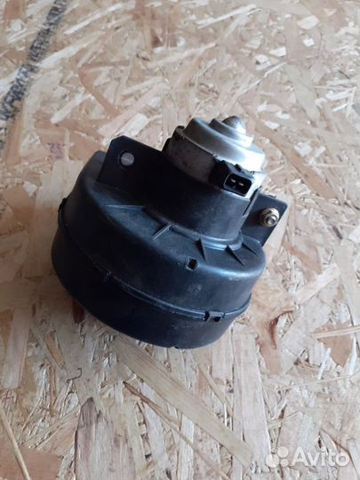 Двигатель отопителя Audi 80(B4)