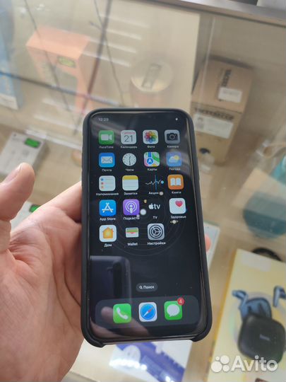 iPhone X, 64 ГБ