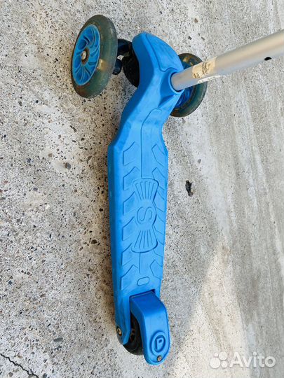 Самокат детский трехколесный