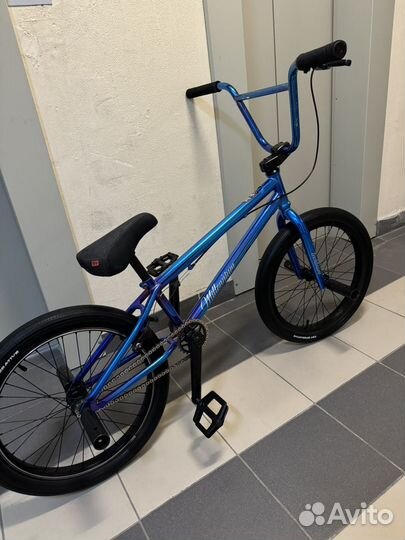 Трюковой велосипед BMX