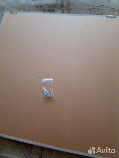 Пробковая доска новая