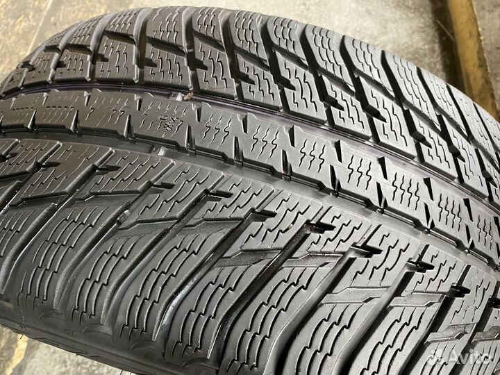 Nokian Tyres WR SUV 3 285/40 R21 109V