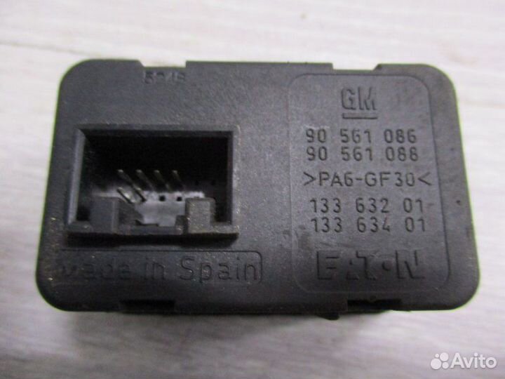 Блок управления стеклоподъемником передний левый