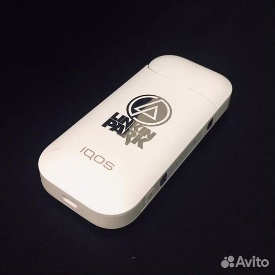 Аксессуар на ваш гаджет, никелевая наклейка