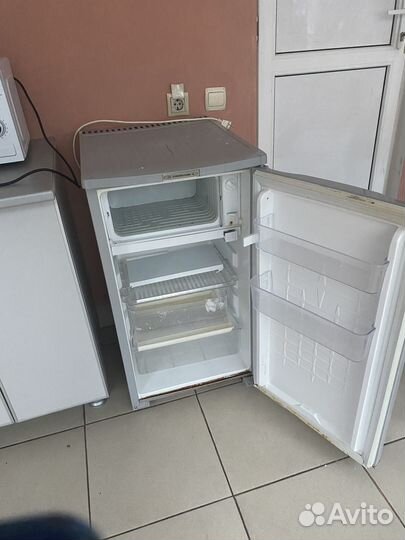 Холодильник бу маленький