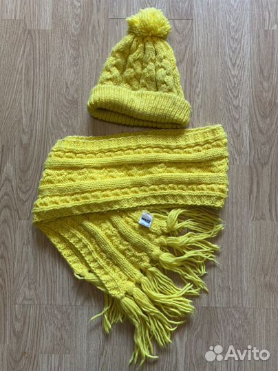 Шапка с шарфом