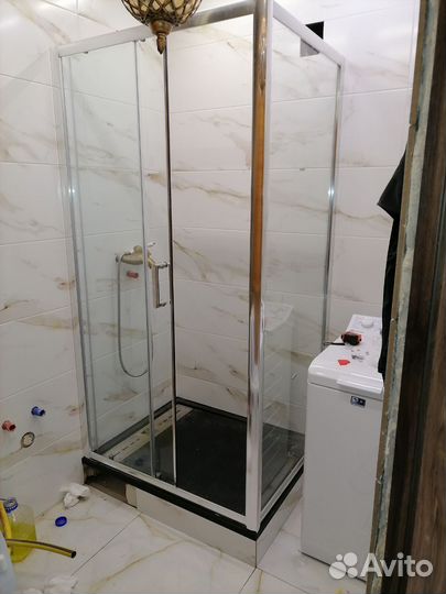 Сантехник Установка душевой кабины