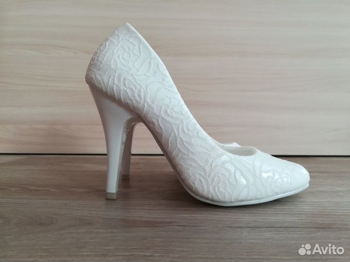 Туфли белые свадебные