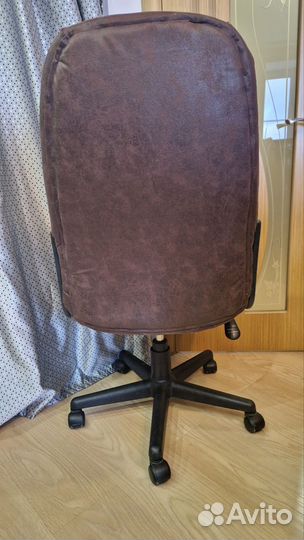 Компьютерное кресло