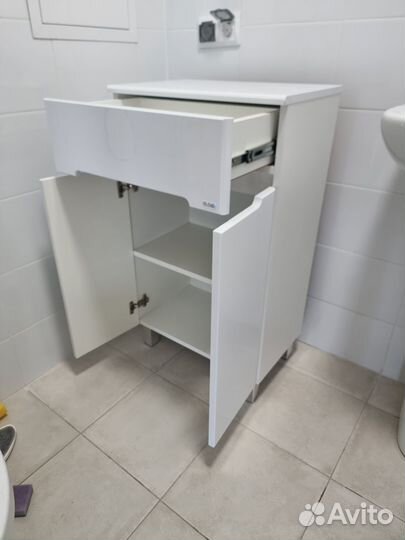 Тумбочка для ванной
