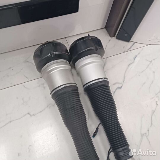 Амортизаторы задние Mercedes-Benz W221