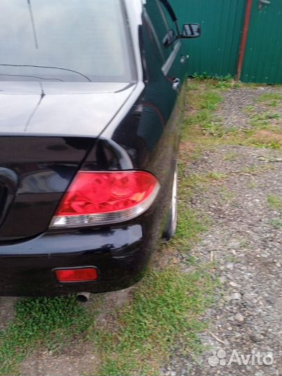Mitsubishi Lancer 1.3 МТ, 2004, 220 000 км