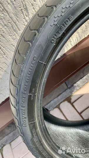 Royal Black Royal Performance 255/35 R20 97W