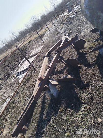 Плуг на мтз 82