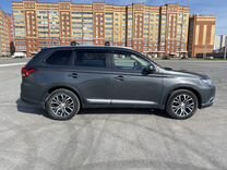 Mitsubishi Outlander 2.4 CVT, 2016, 115 000 км, с пробегом, цена 2 150 000 руб.