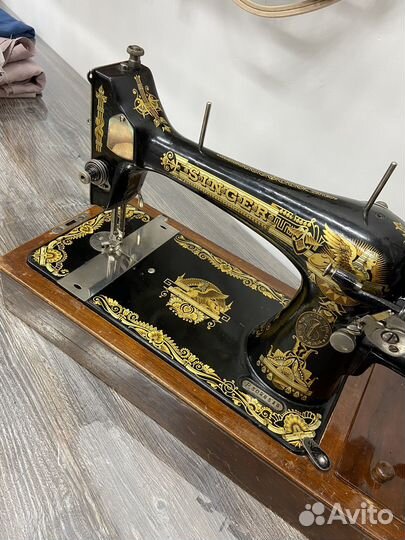 Швейная машина Singer